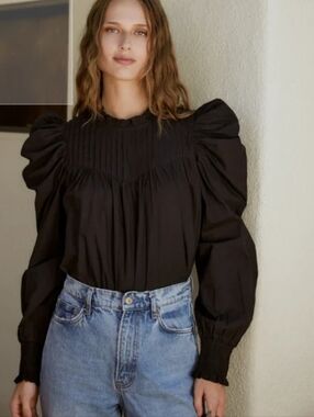 NWT Cleobella Irina Black Puff Bishop Sleeve Smocked Pintucked Blouse Small